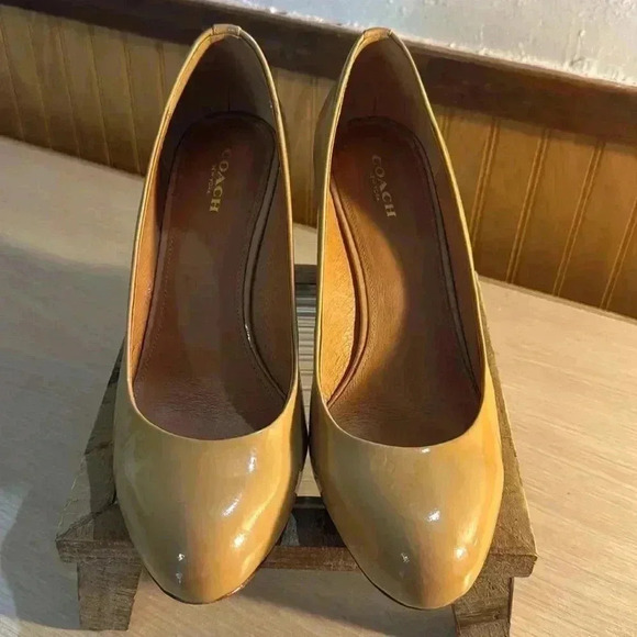 Coach Roni Wedge Patent Leather Tan Heels - Picture 1 of 9